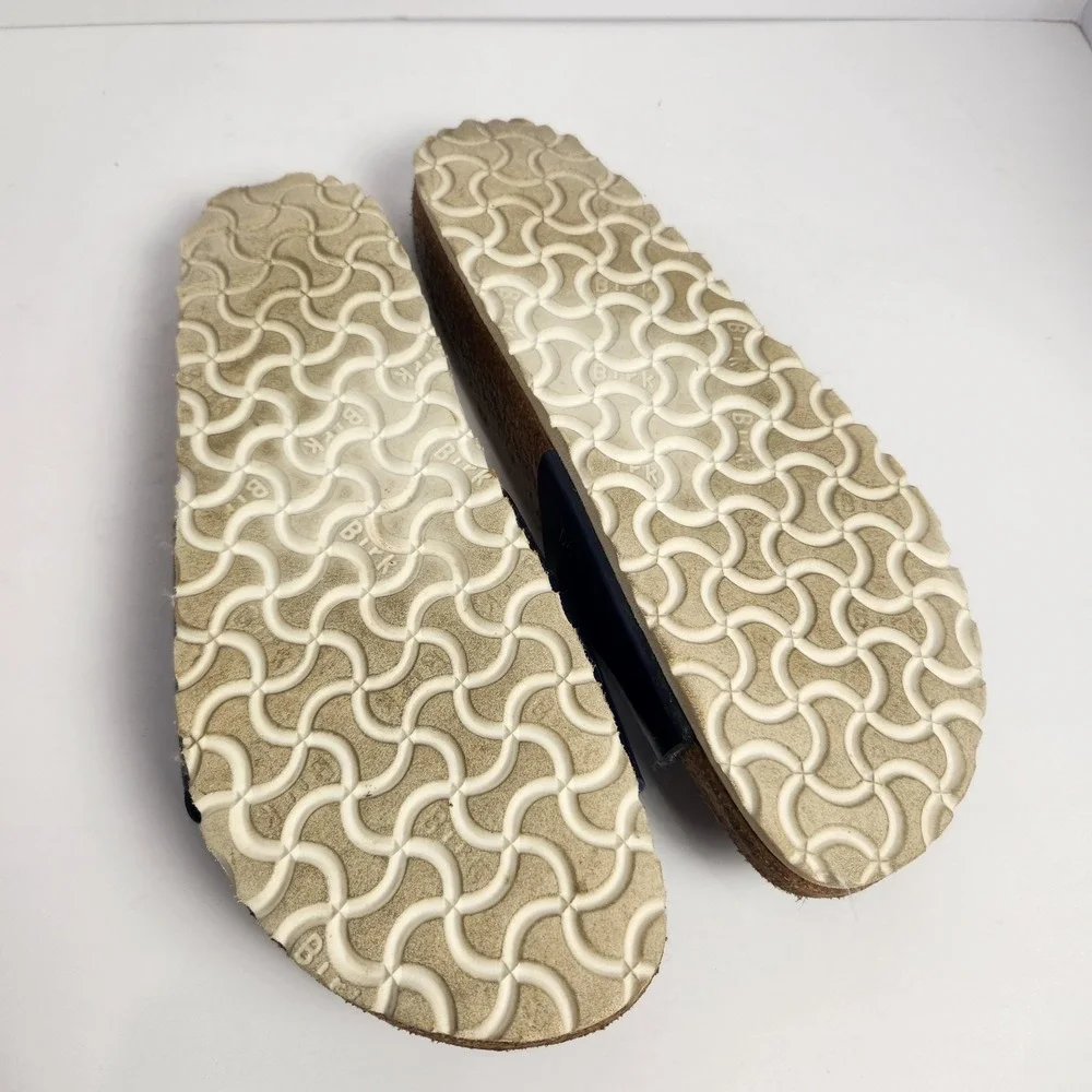 Birkenstock product pair
